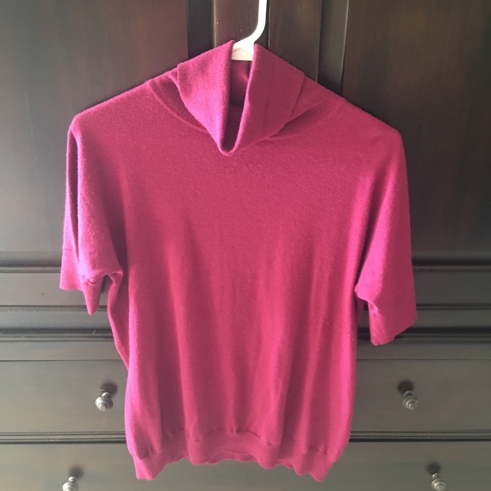 Theory short sleeve cashmere sweater